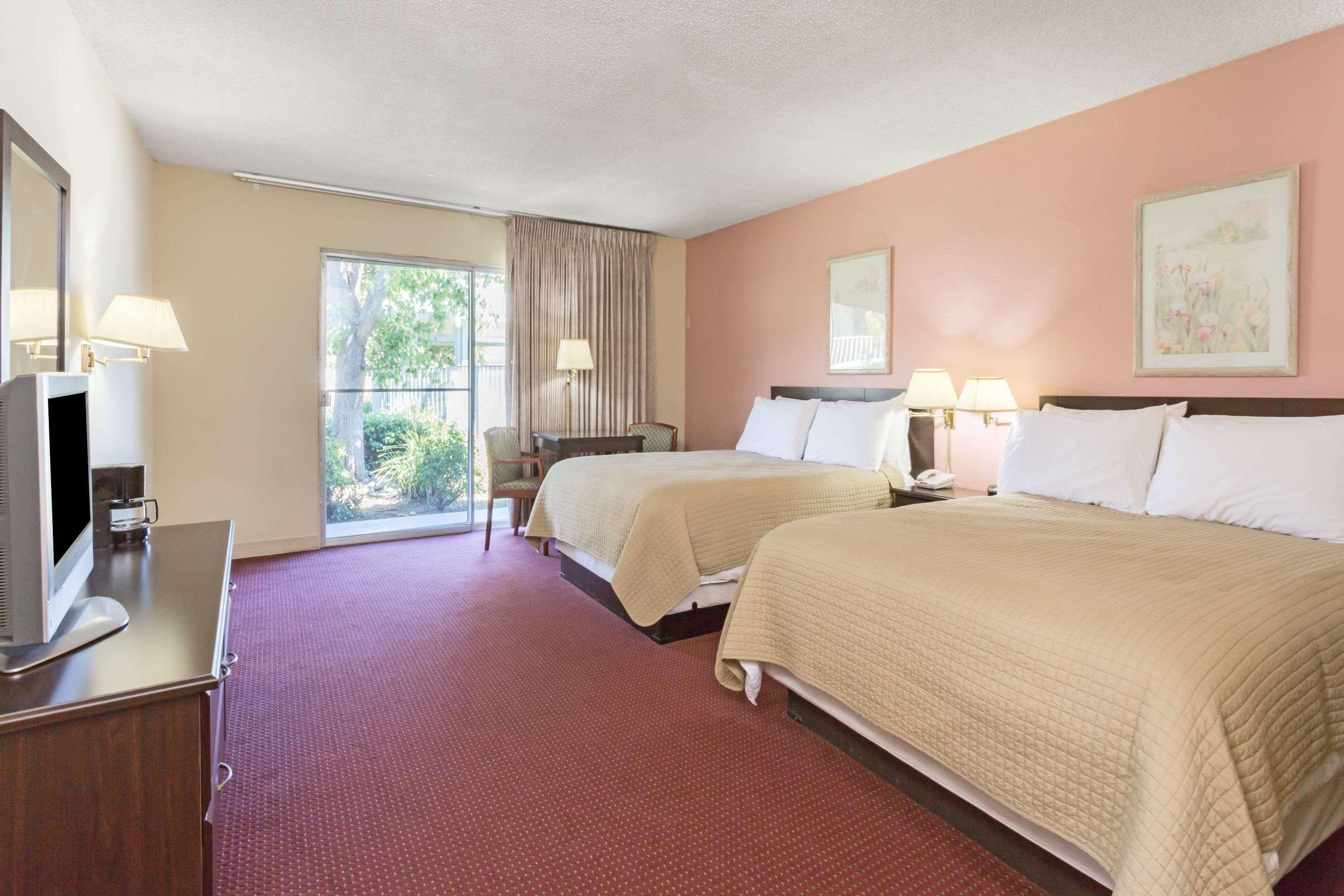 Days Inn By Wyndham Novato/San Francisco Εξωτερικό φωτογραφία