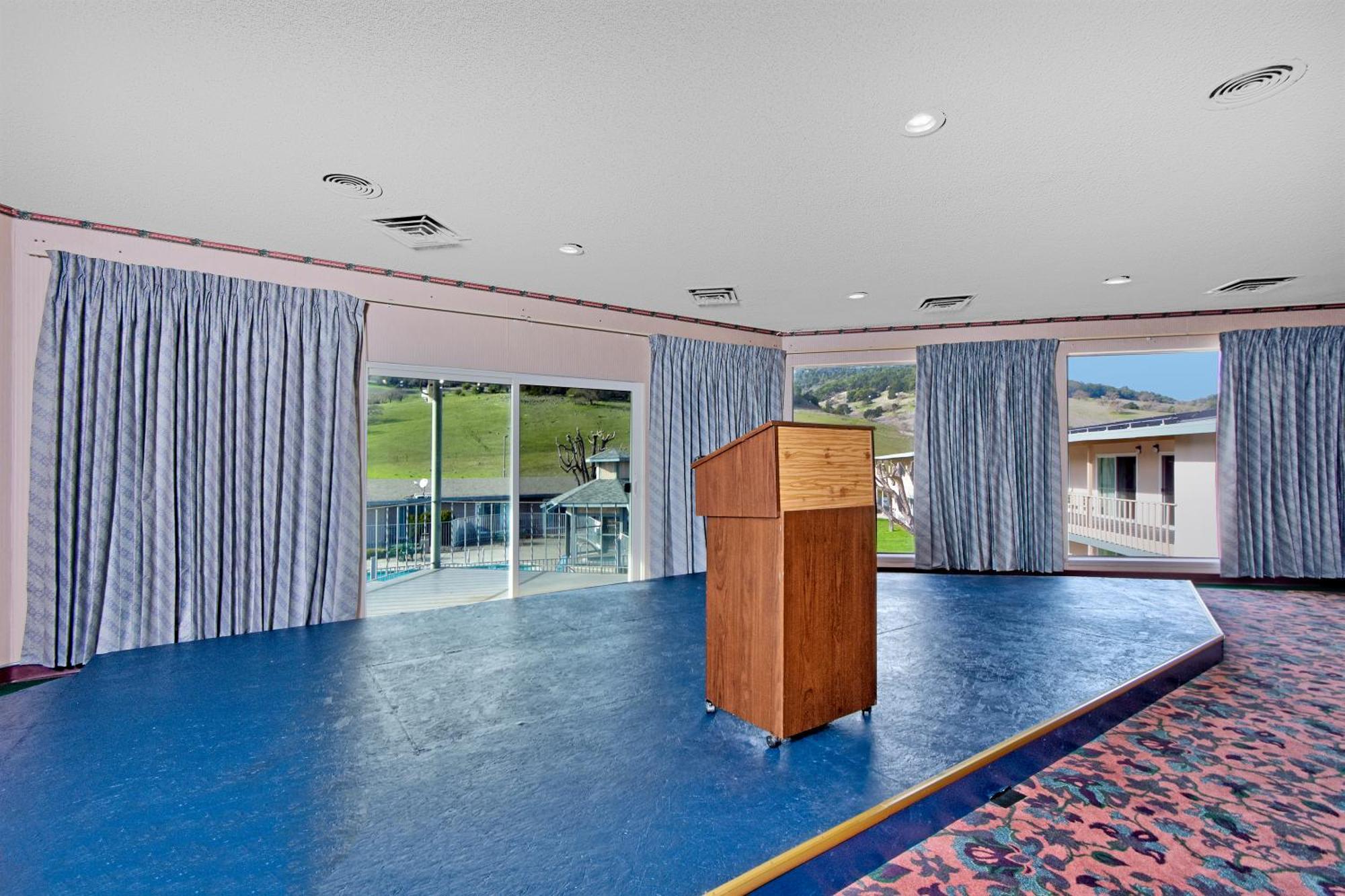 Days Inn By Wyndham Novato/San Francisco Εξωτερικό φωτογραφία