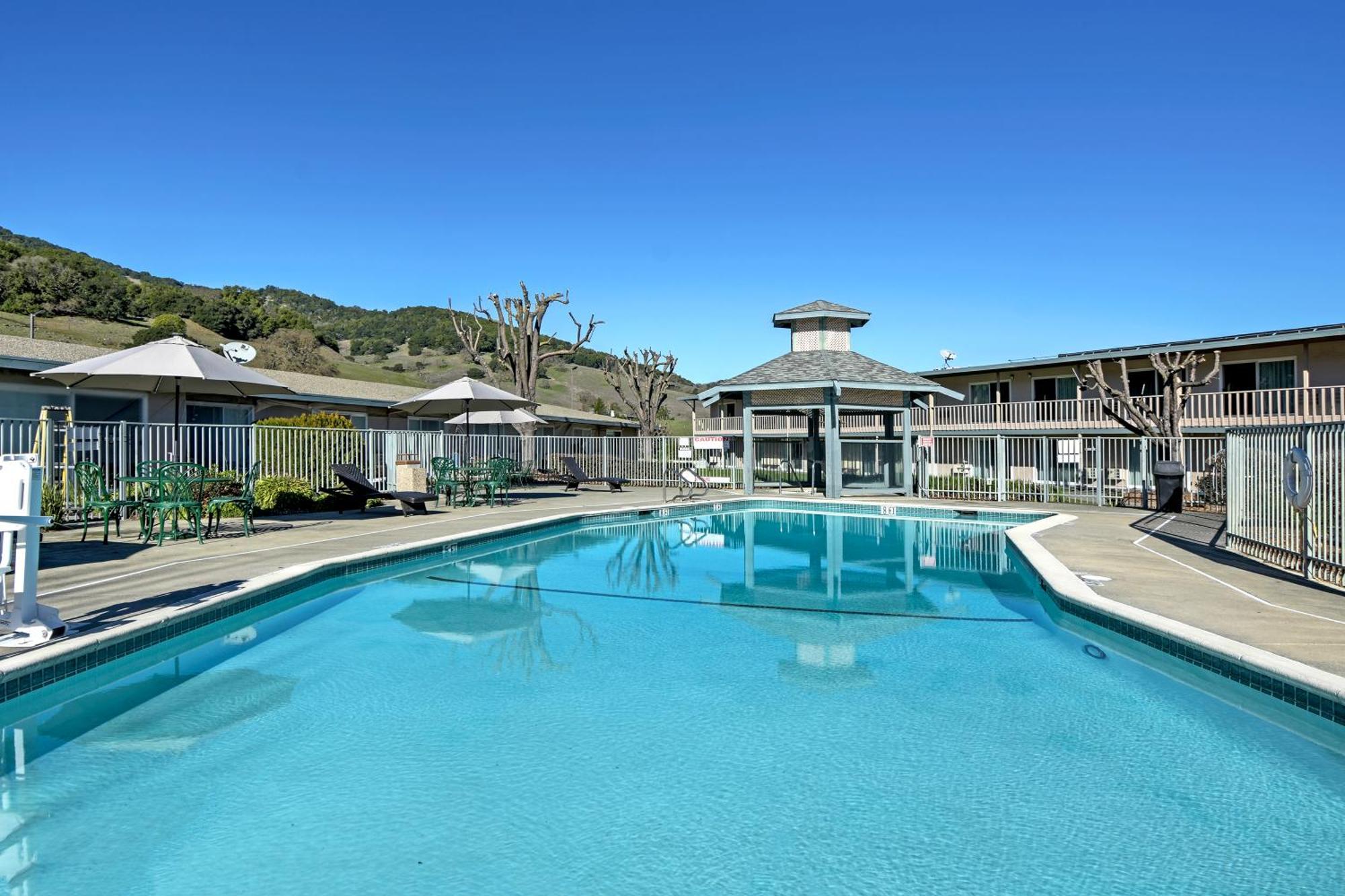 Days Inn By Wyndham Novato/San Francisco Εξωτερικό φωτογραφία