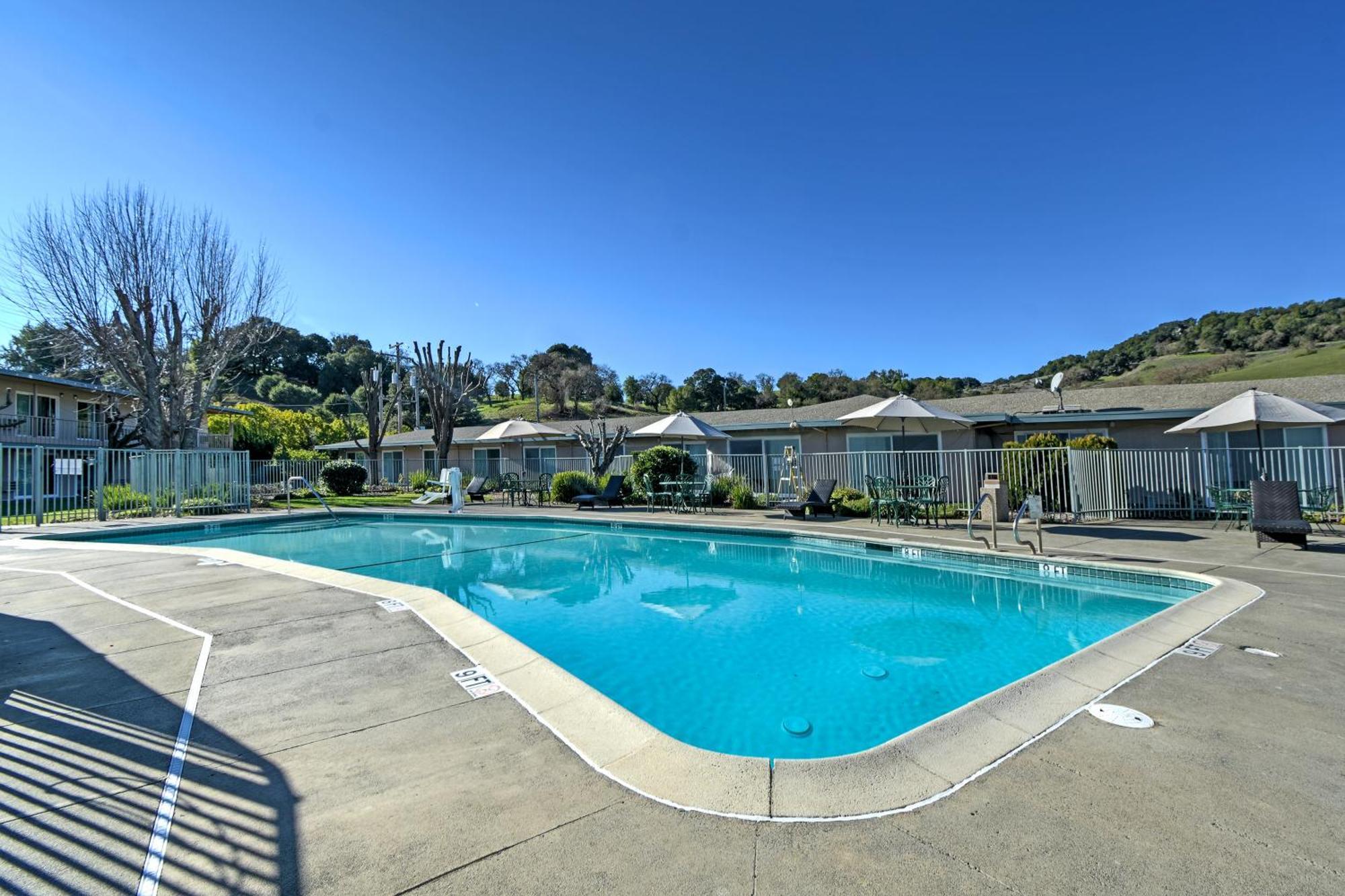 Days Inn By Wyndham Novato/San Francisco Εξωτερικό φωτογραφία