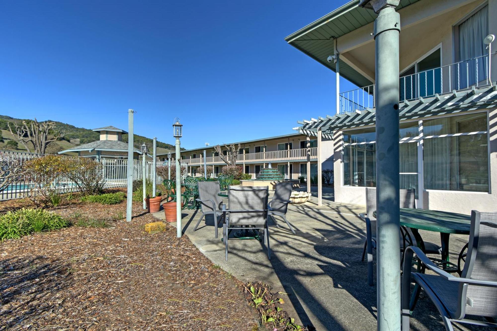 Days Inn By Wyndham Novato/San Francisco Εξωτερικό φωτογραφία